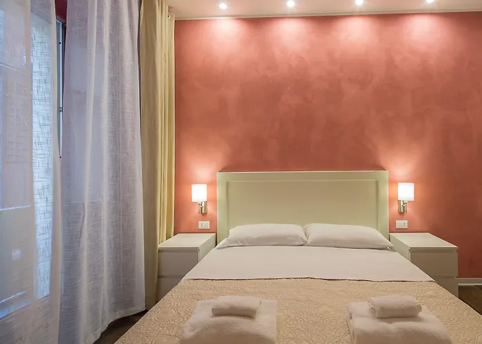 招待所 Vela 卡利亚里