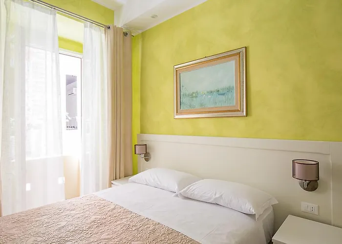 Vela 招待所 卡利亚里